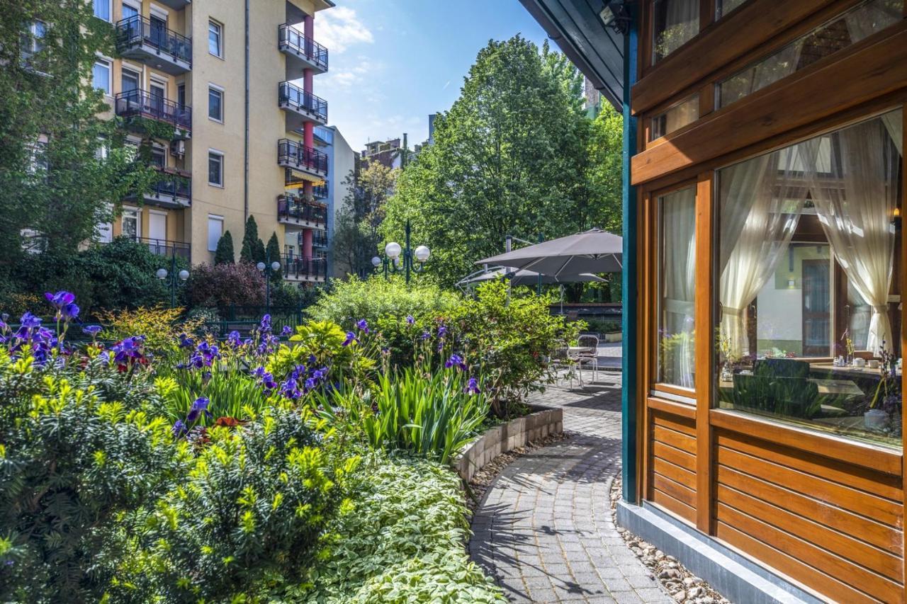 Corvin Hotel Budapest Residence Ngoại thất bức ảnh