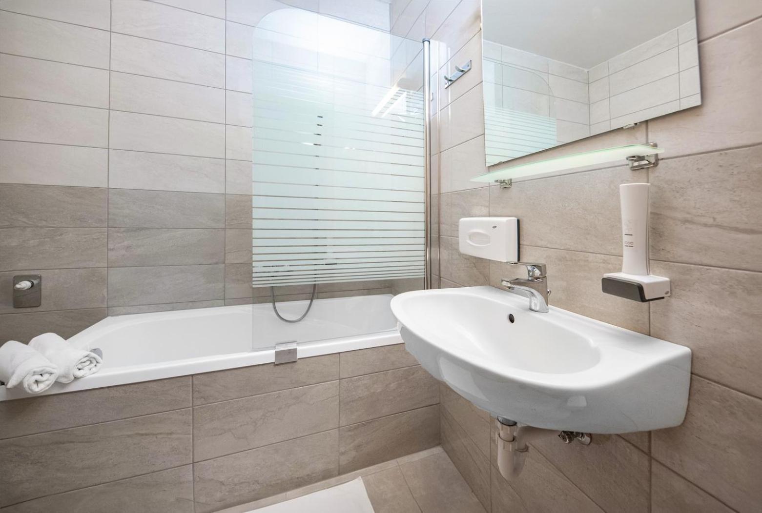Corvin Hotel Budapest Residence Ngoại thất bức ảnh